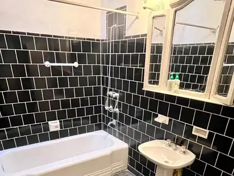 Casa 3 ambientes con 2 baños