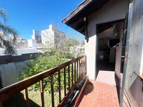 Depto Tipo Casa en Venta en Villa Cabrera, USD 65.000