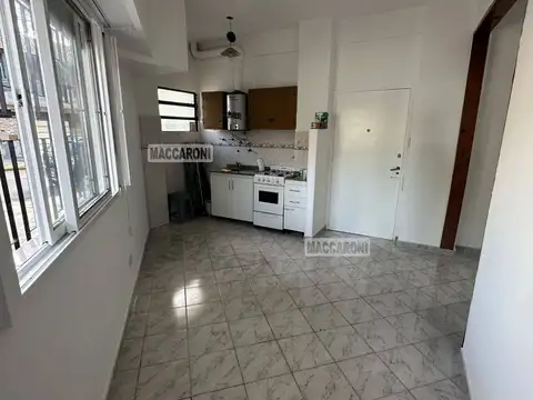 Depto Tipo Casa en Alquiler de 2 ambientes