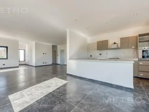 Casa en Venta 4 ambientes en Barrio Privado San Pablo