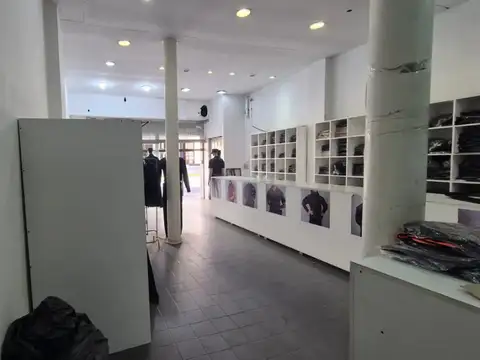 Local en Alquiler en Monserrat, USD 1.200