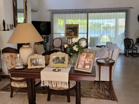 Casa 3 ambientes con 3 baños