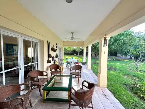 Casa de 6 dormitorios en venta en Chacras de Coria