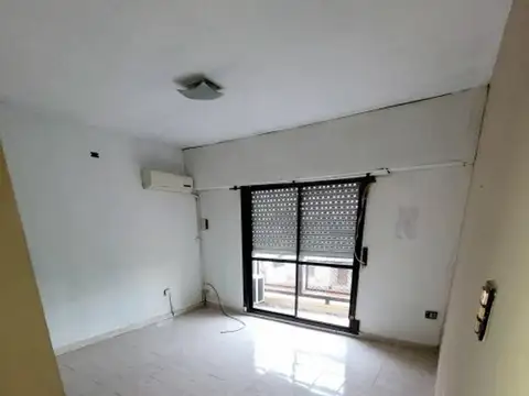 Depto Tipo Casa en Venta 40 años