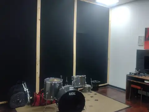 PH ENTRADA INDEPENDIENTE 3 AMBIENTES CON PATIO ,COCHERA PARA 2 AUTOS. TERRAZA