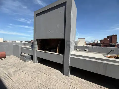 VENTA DE MONOAMBIENTE CASTELAR NORTE CENTRICO