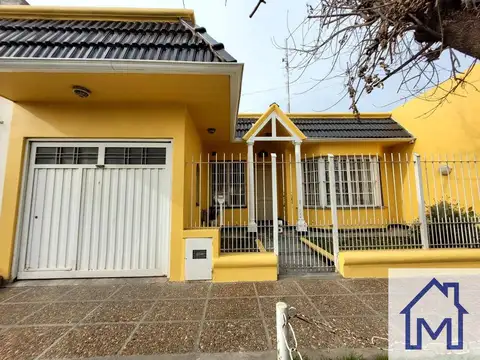 Casa en venta de 2 dormitorios c/ cochera en Muñiz