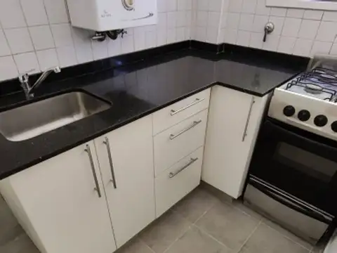 Departamento en Alquiler en Martin, $ 400.000