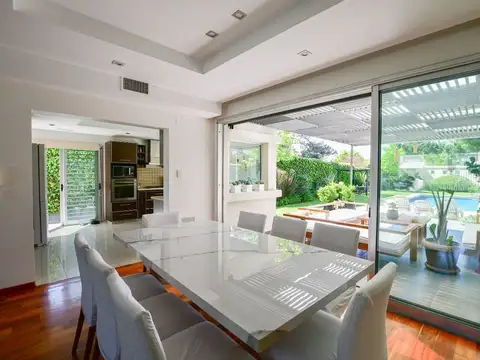 Casa en Venta en Manuel B Gonnet, USD 390.000