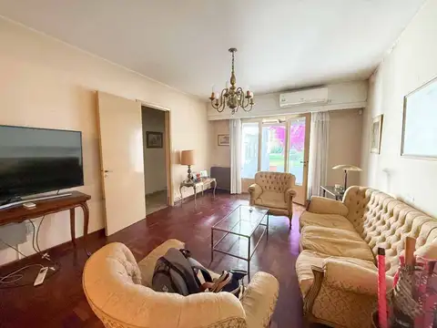 Casa 5 ambientes con 1 baño