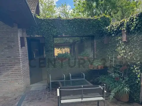 Casa en Alquiler en Bella Vista, USD 2.900