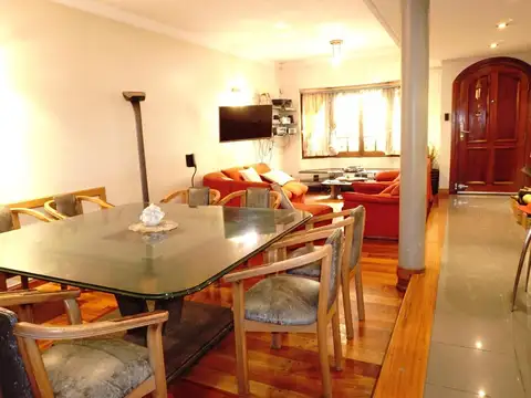 Buen challete de categoria, pileta cubierta climatizada