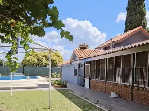 Casa en Venta con 1 cochera