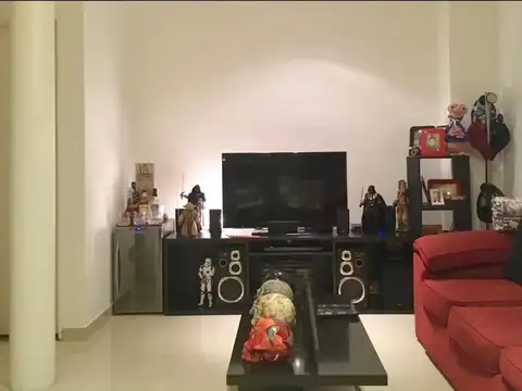 Triplex con cochera y terraza | excelente estado y detalles