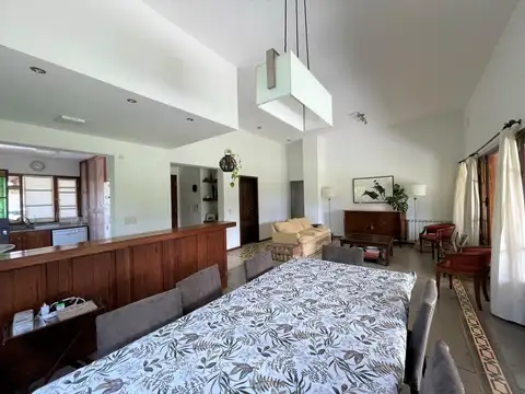 Casa en Alquiler Temporal en Funes, USD 4.860