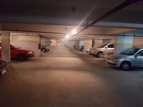 Av Juan B Alberdi 2300 Flores Cochera U$9.500