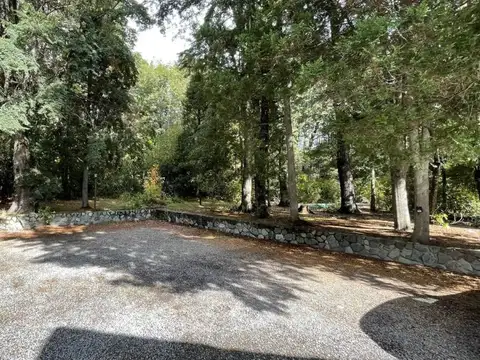 Casa en Venta con 10 cocheras