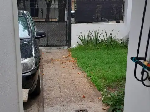 Depto Tipo Casa 4 ambientes con 1 baño