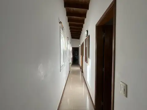 Casa 6 ambientes con 3 baños