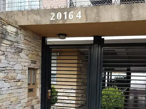 Av. Segunda Rivadavia al 20100