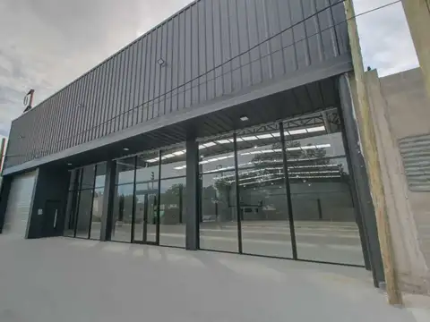 Galpon en Venta en La Plata Sobre Avenida Estrenar