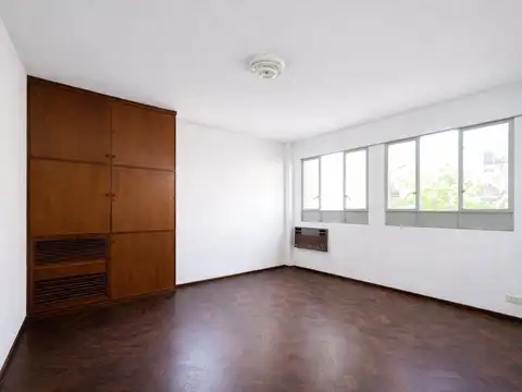 Oficina en Venta 67 años