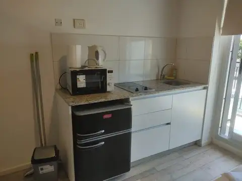 Alquilo Temporario en Chacarita. Amplio Monoambiente con Balcón En edificio con Amenities.