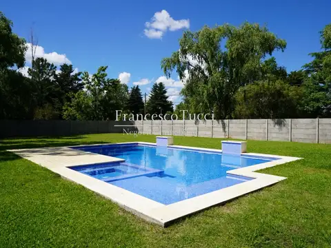 Casa en Venta en Francisco Alvarez, USD 135.000