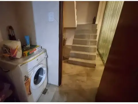 OLIVE  1399  -  CASA 3 DORMITORIOS C/COCHERA - LA FLORIDA -