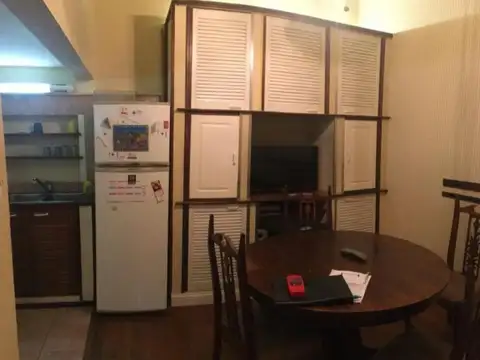 Av Regimiento De Patricios 600, Piso 1xesc