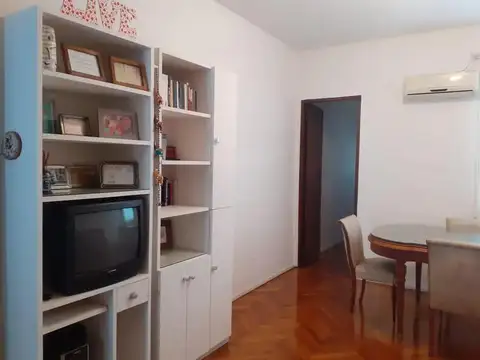 Uruguay 1000, Piso 5