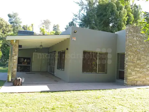 DE LOS ALGARROBOS 100