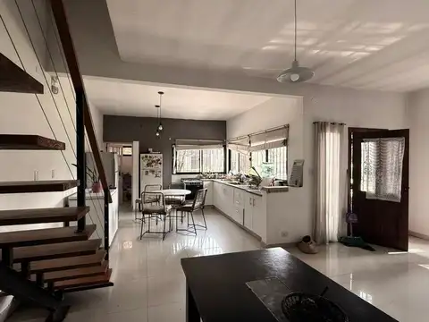 CASA QUINTA 4 AMB. LA REJA-MORENO OPORTUNIDAD