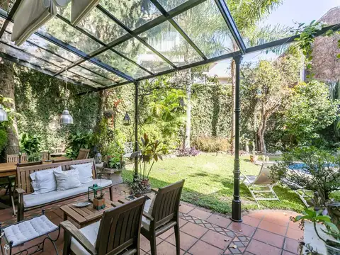 Casa 6 ambientes con 3 baños