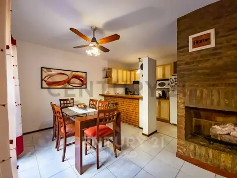 Venta Casa 2 dormitorios con patio y parrillero.  Jorge Cura