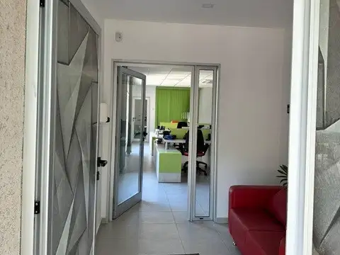 Oficina en Alquiler en Funes, $ 4.500.000