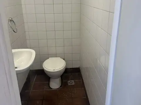 Local en Alquiler Via Púb.