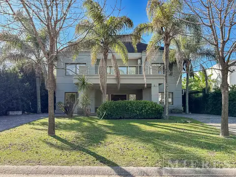 Casa en Venta en Santa Catalina AL RIO - Villanueva.