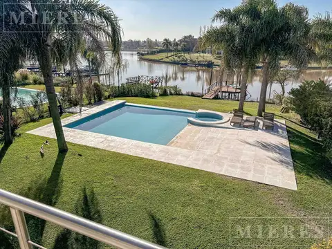 Casa en Venta en Santa Catalina AL RIO - Villanueva.