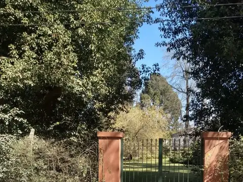 DEL VISO Bº LOS JAZMINES EXCELENTE UBICACION. FLORIDA Y J.R JIMENEZ último lotes de 550m².