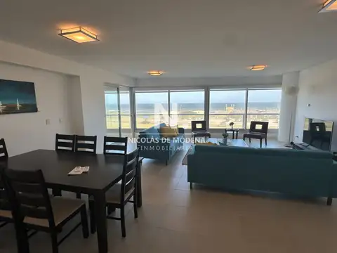 Apartamento de 3 y dependencia en torre de categoria
