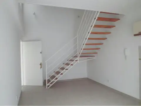 Depto Tipo Casa en Alquiler en Villa Luro, $ 750.000