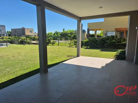 Casa en Venta en El Canton, USD 269.000