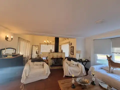 Casa en Venta con 6 cocheras