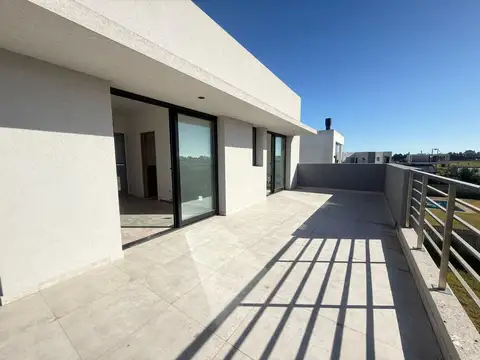Casa en Venta en Berazategui, USD 420.000