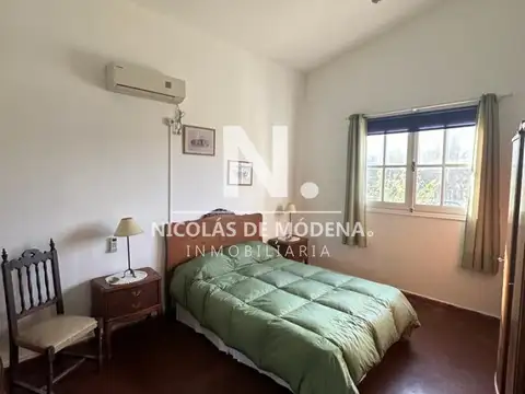 Vende casa en La Barra, de 2 dormitorios.