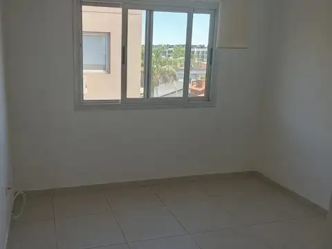 Departamento en Alquiler al Este