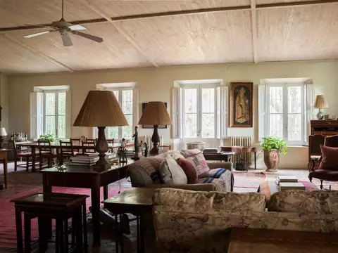 Campo en Venta con Alambrado