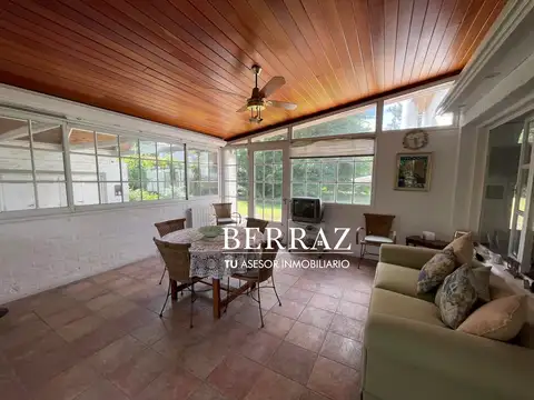 Casa en Venta con 7 cocheras