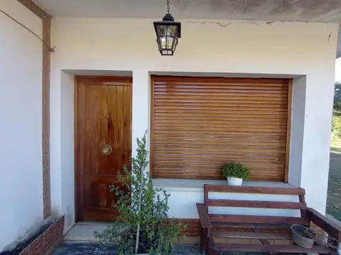 Sarmiento e/ Esteban Vellcane y Moreno